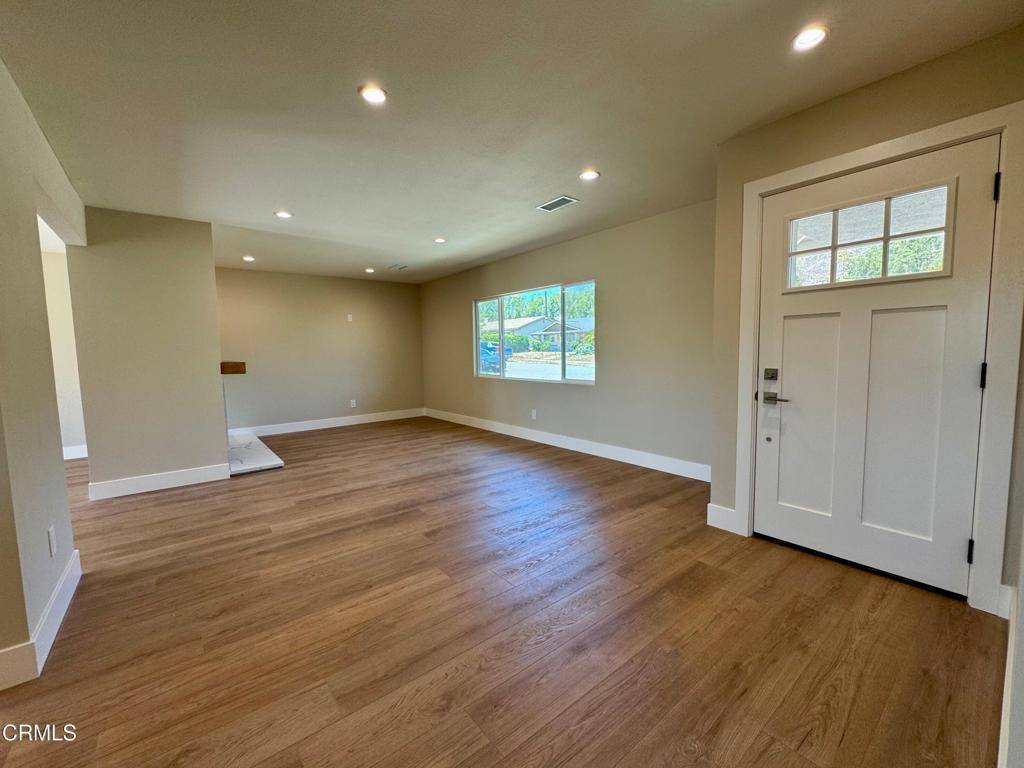 Newbury Park, CA 91320,3410 Frankie DR