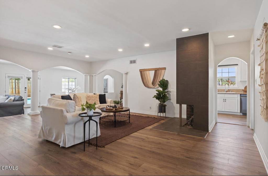 Winnetka, CA 91306,20749 Gault ST