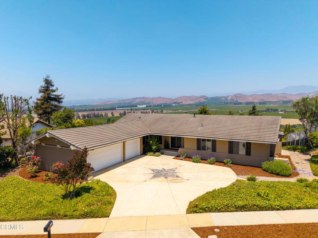 Camarillo, CA 93010,1027 Garrido DR