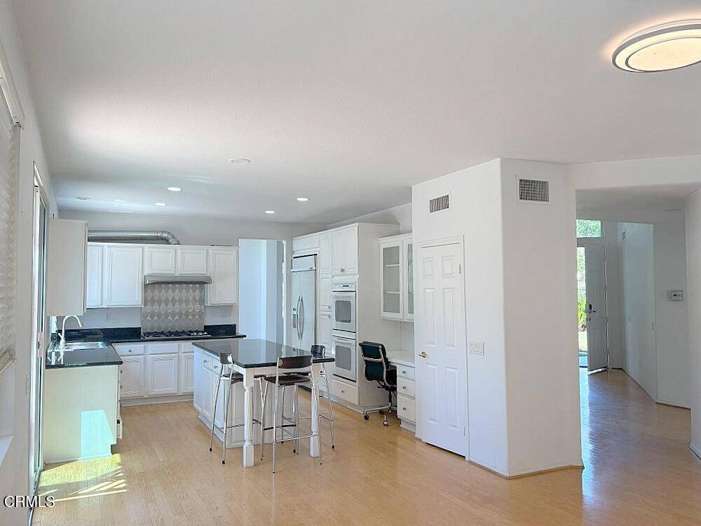 Simi Valley, CA 93065,1845 Autumn PL