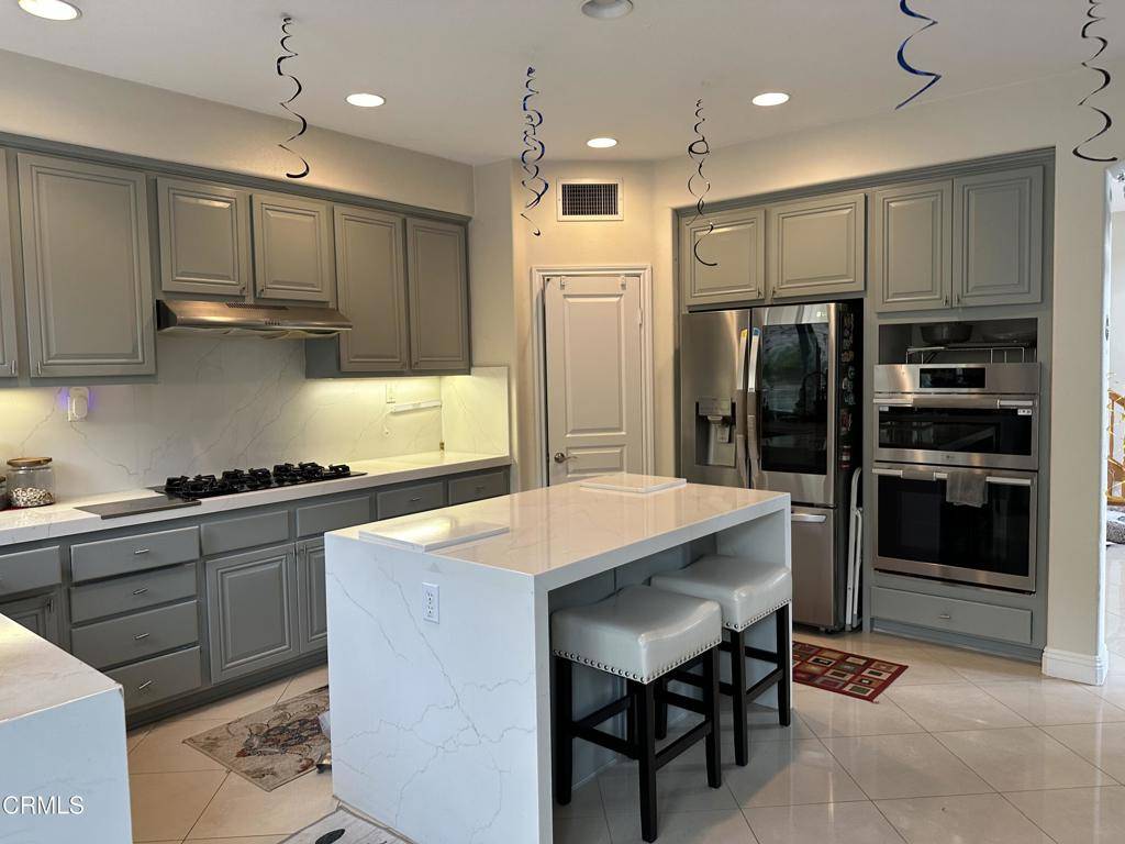 Yorba Linda, CA 92887,20530 Longbay DR