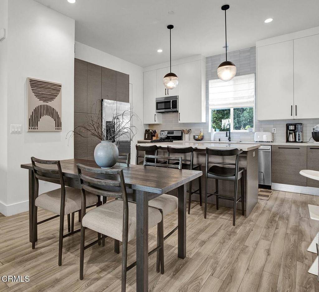 Sherman Oaks, CA 91401,5662 Hazeltine AVE