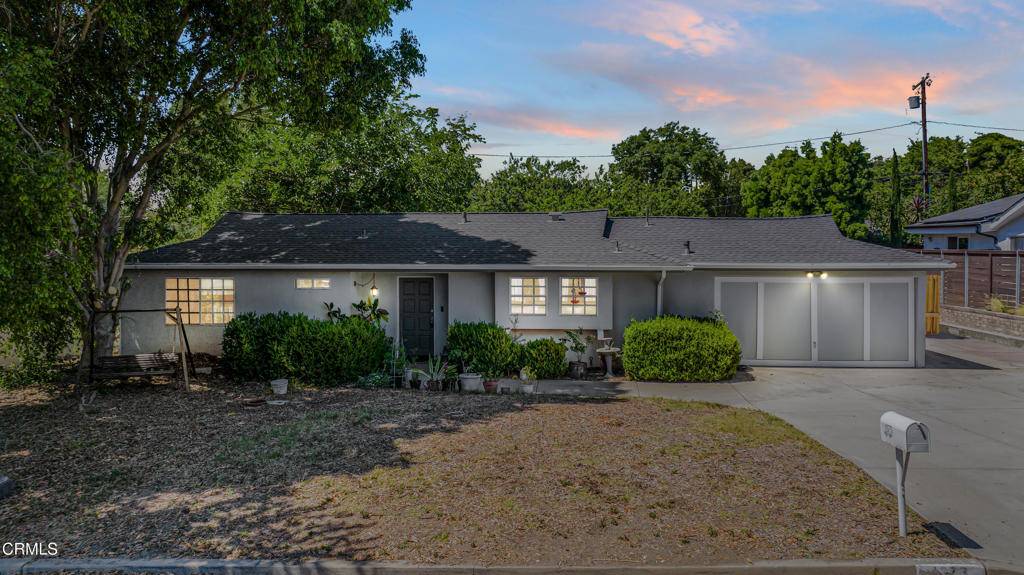 Thousand Oaks, CA 91360,1373 Calle Crisantemo
