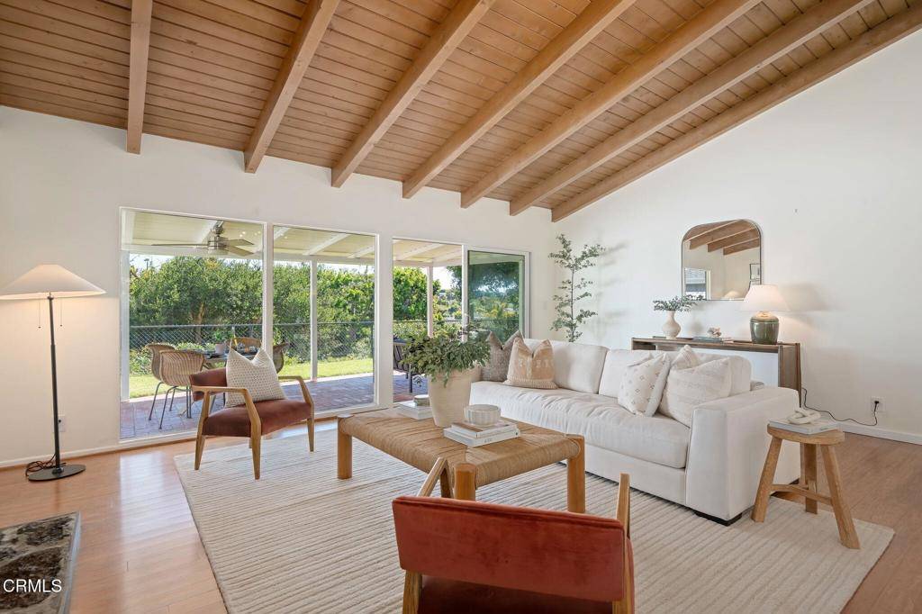 Santa Barbara, CA 93105,1111 Crestline DR