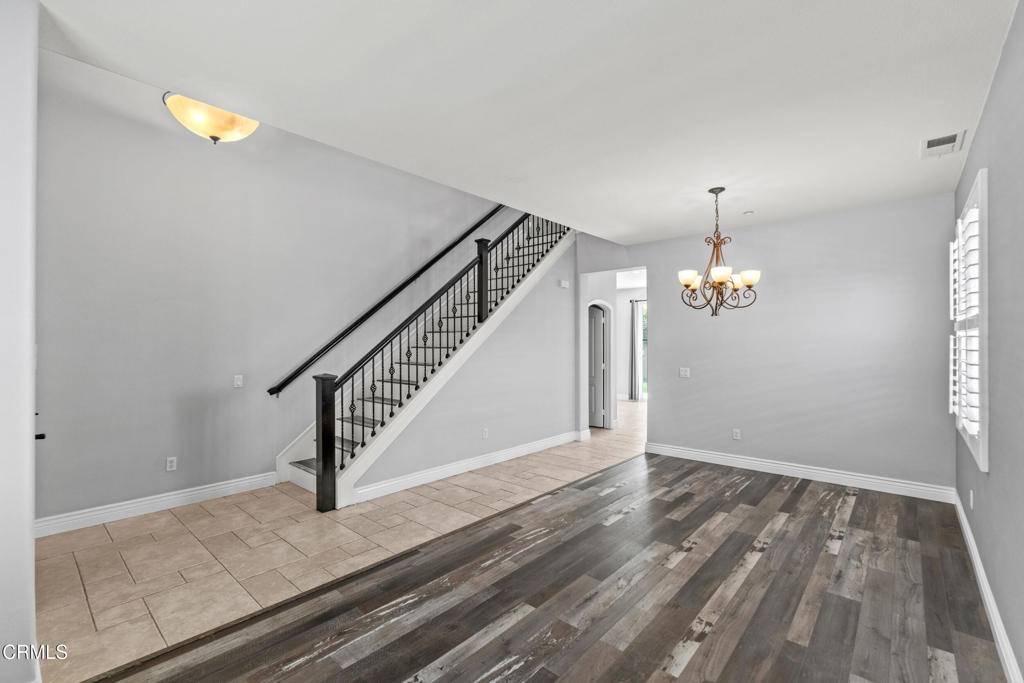 Oxnard, CA 93035,615 Halifax LN
