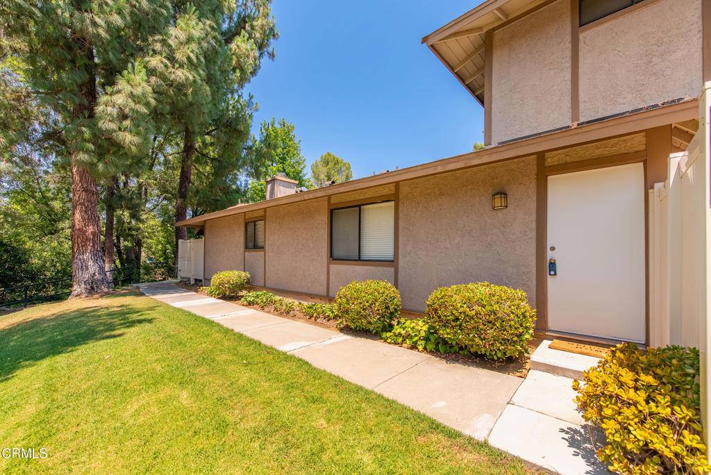 Agoura Hills, CA 91301,28763 Conejo View DR