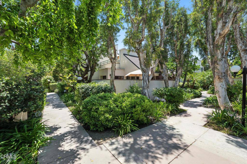 Tarzana, CA 91356,18731 Hatteras ST #35