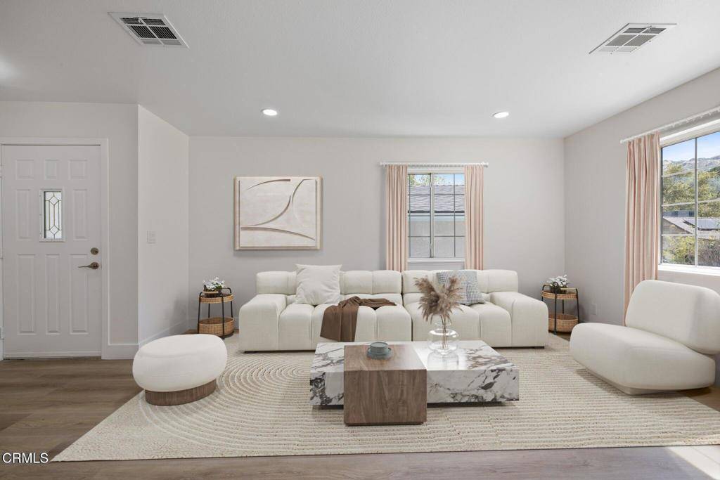 Simi Valley, CA 93063,6015 Peppertree LN