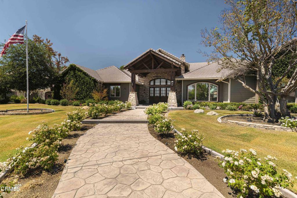 Bakersfield, CA 93314,17340 Legend Oaks LN