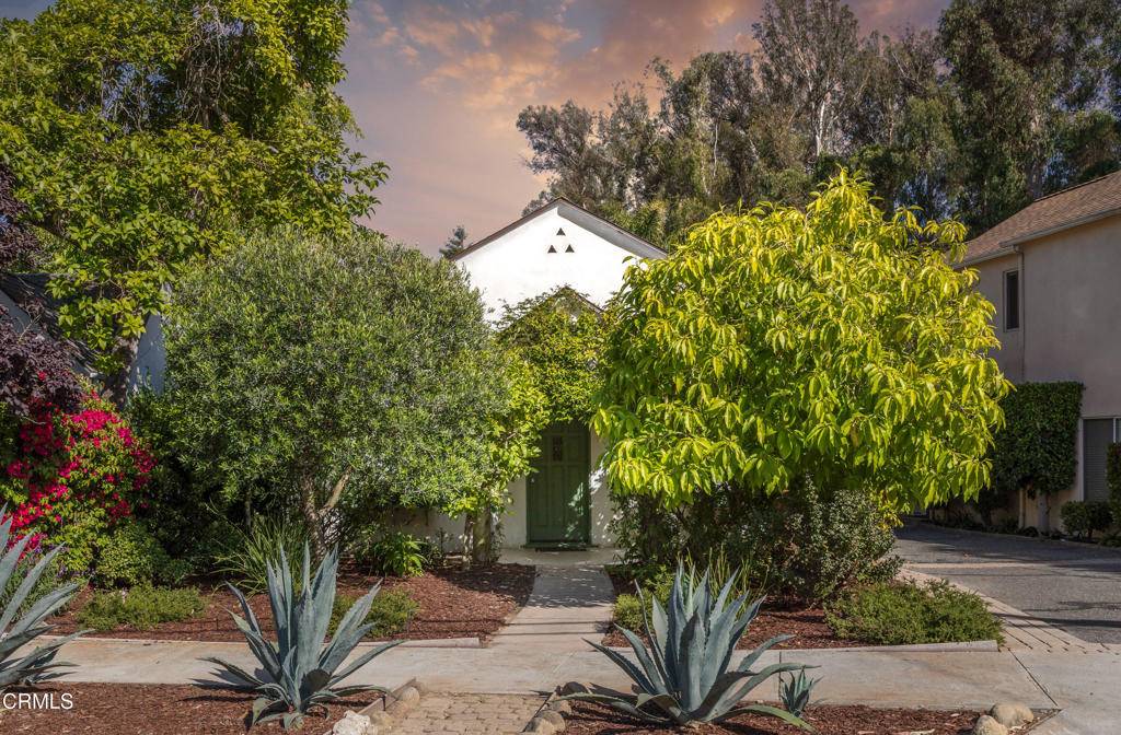 Santa Barbara, CA 93101,917 W W Victoria ST