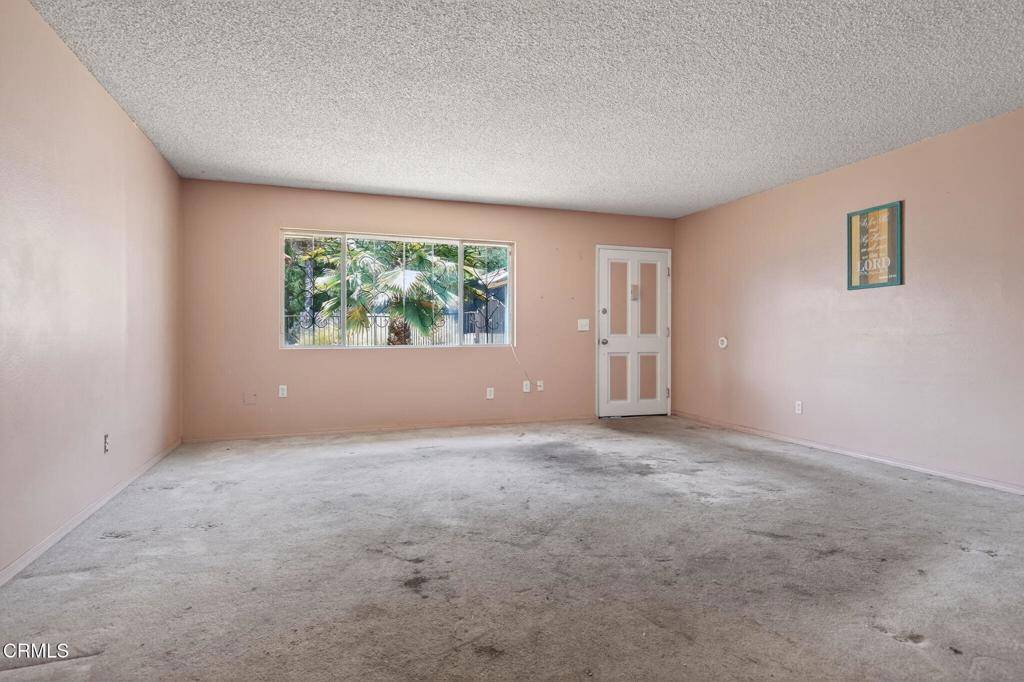 Oak View, CA 93022,110 E Oak View AVE