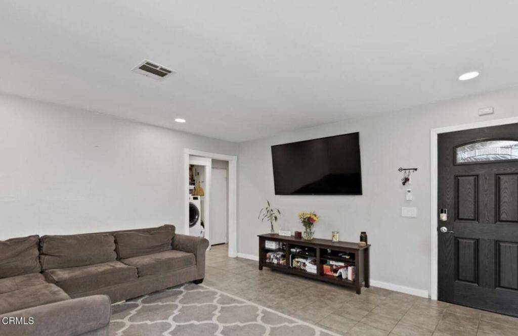 Camarillo, CA 93012,5336 Hidalgo ST