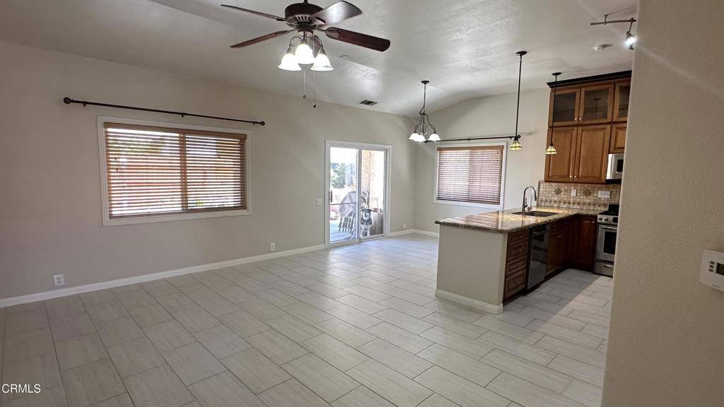 Santa Paula, CA 93060,325 Princeton ST