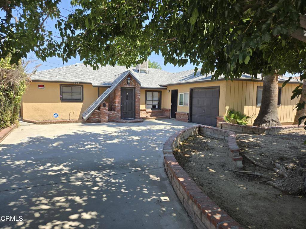 Lancaster, CA 93535,321 E Avenue J8