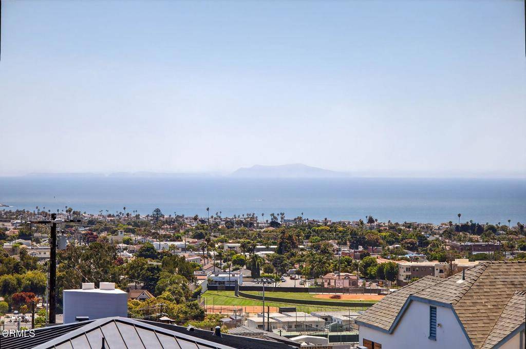 Ventura, CA 93001,2407 Sunset DR