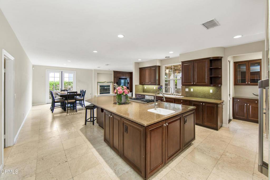 Newbury Park, CA 91320,5018 Via Andrea