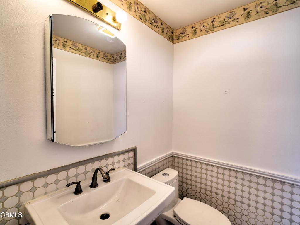 Santa Paula, CA 93060,421 N Palm AVE