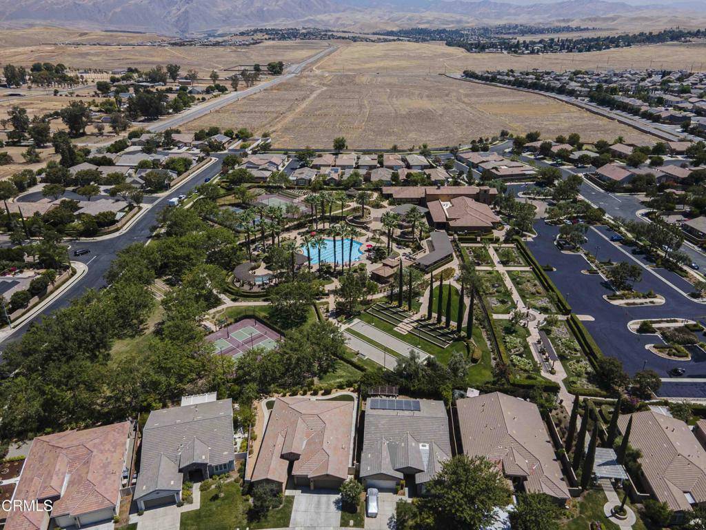 Bakersfield, CA 93306,10022 Besancon WAY