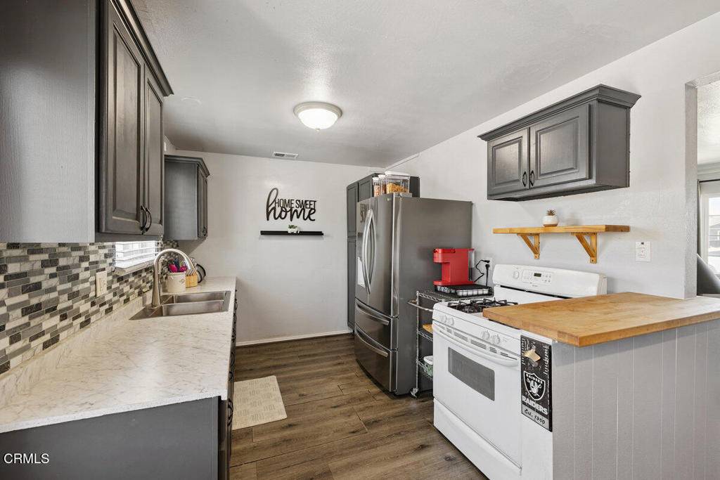 Oxnard, CA 93033,225 Glacier AVE