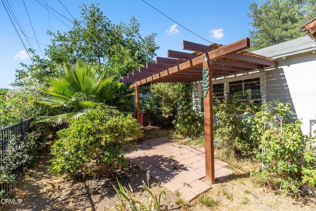 Oak View, CA 93022,587 Vine ST