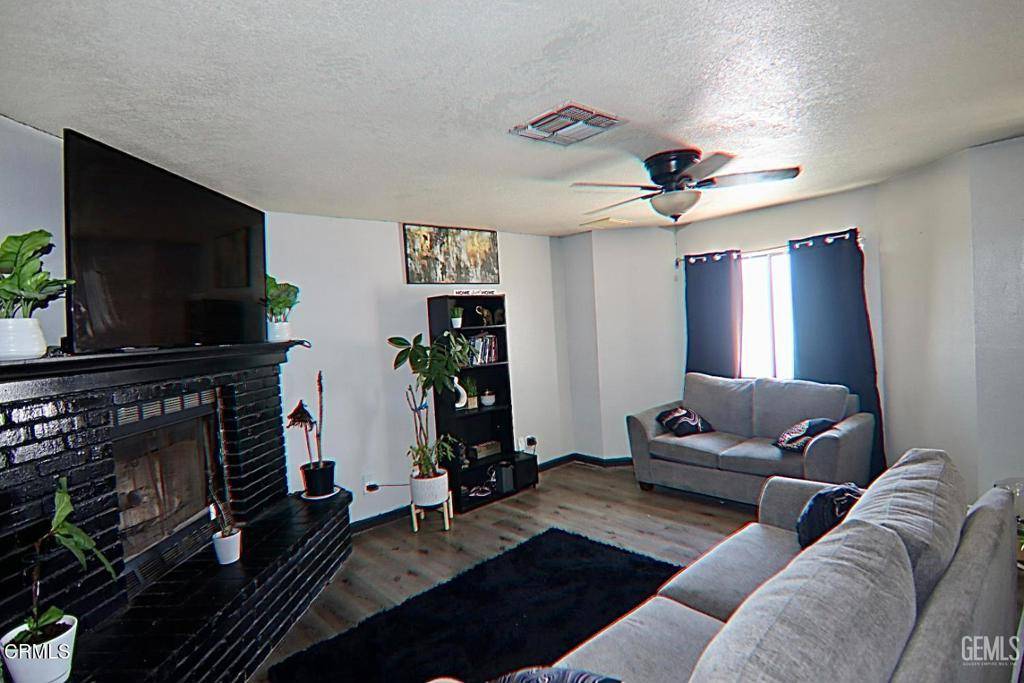 Ridgecrest, CA 93555,436 Fountain ST