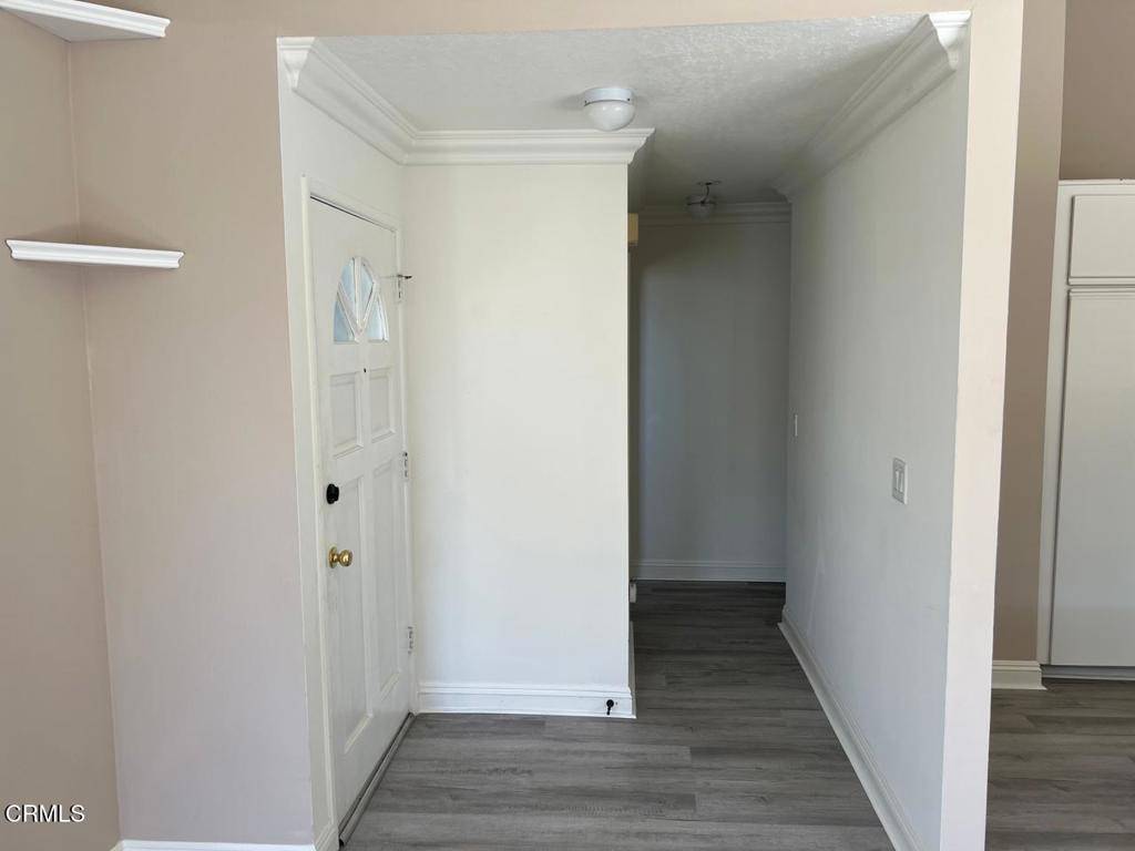Thousand Oaks, CA 91362,2394 Pleasant WAY #J