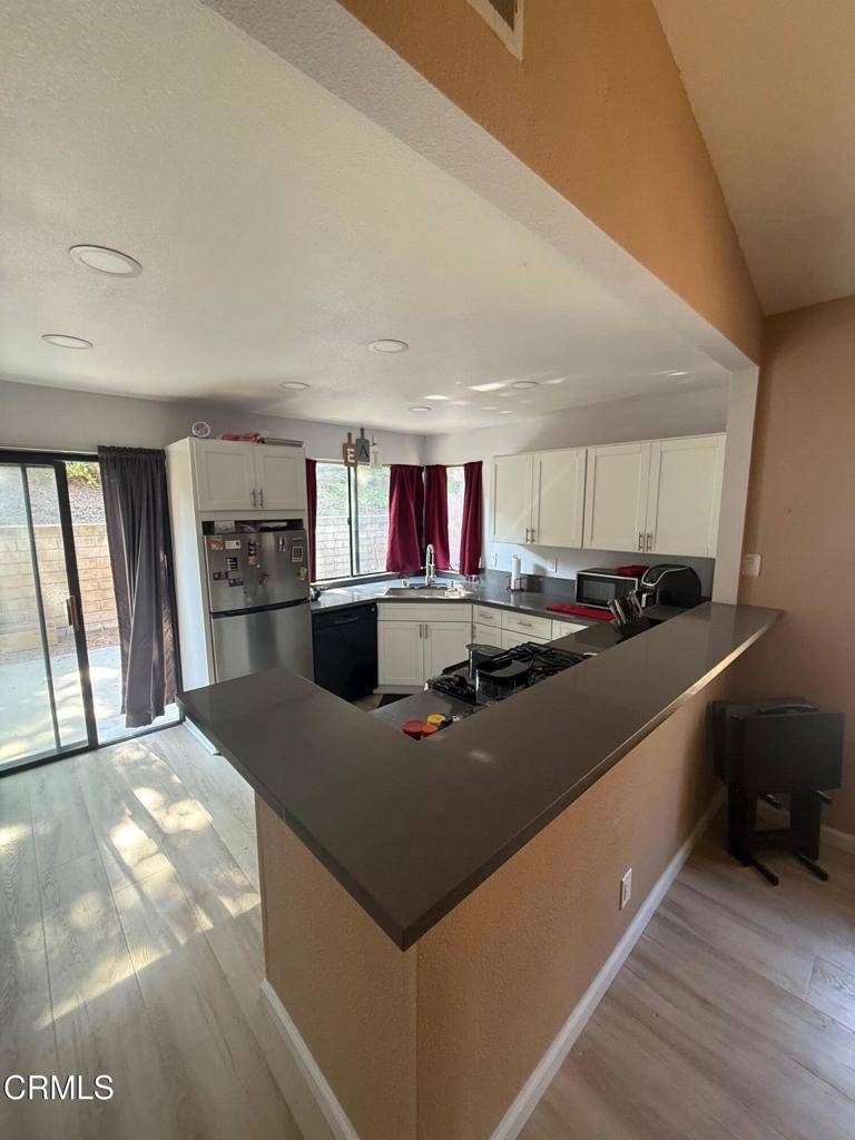 Camarillo, CA 93012,369 Estancia PL