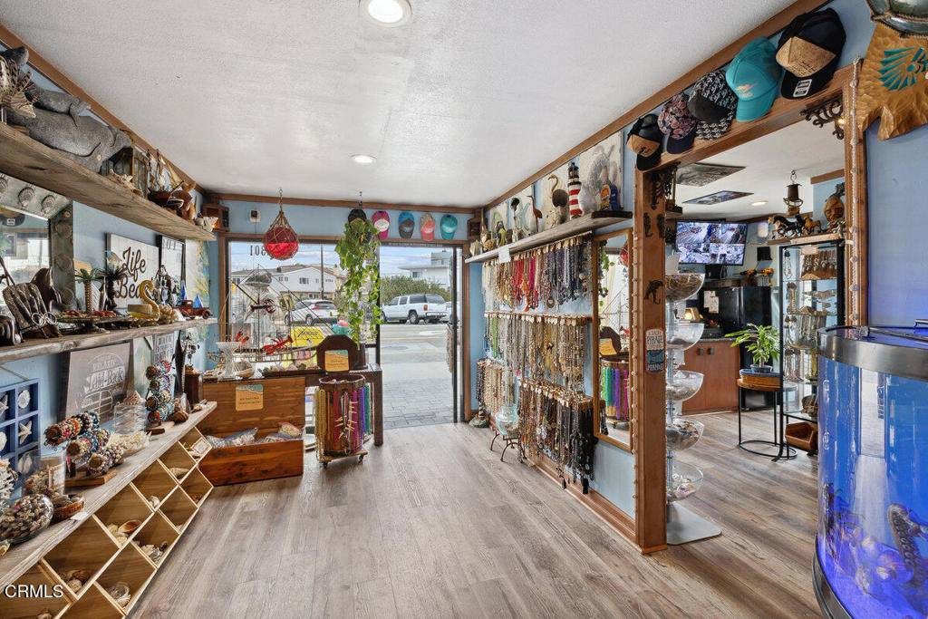 Oxnard, CA 93035,2301 Roosevelt BLVD