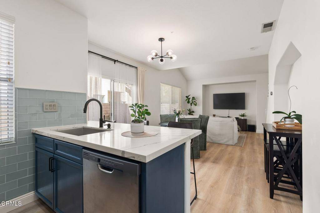 Simi Valley, CA 93065,285 Twilight Glen LN