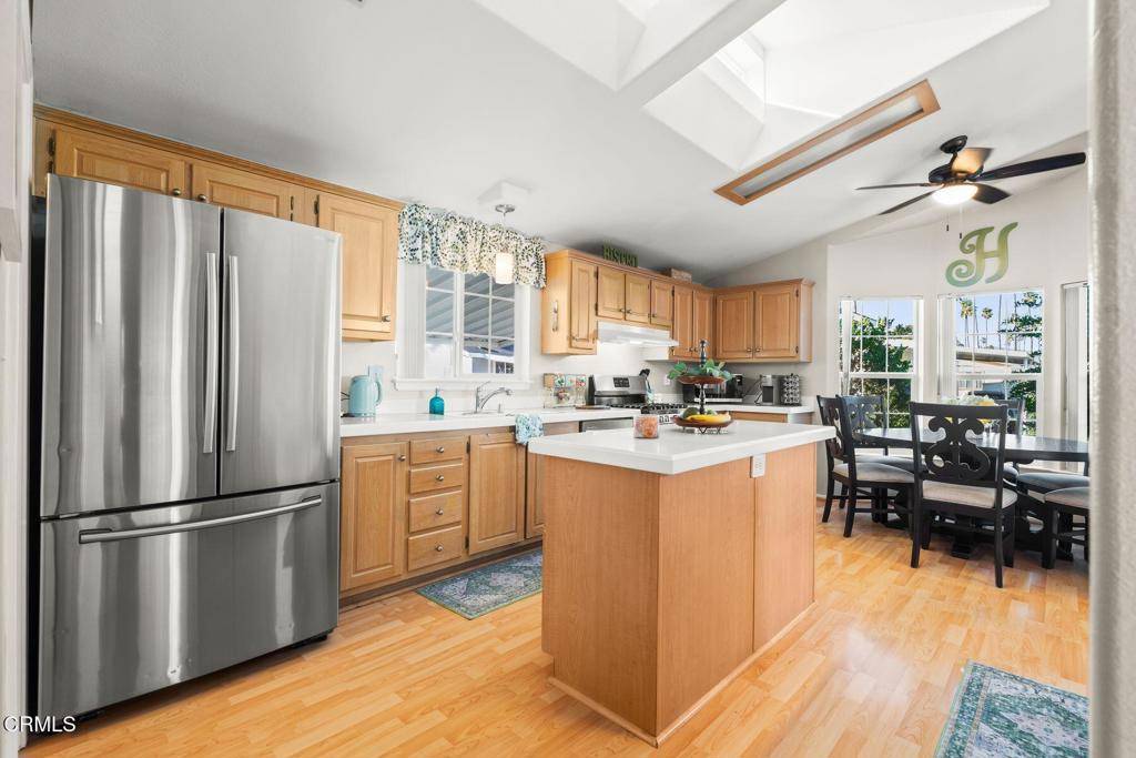 Ventura, CA 93001,1215 Anchors Way #13