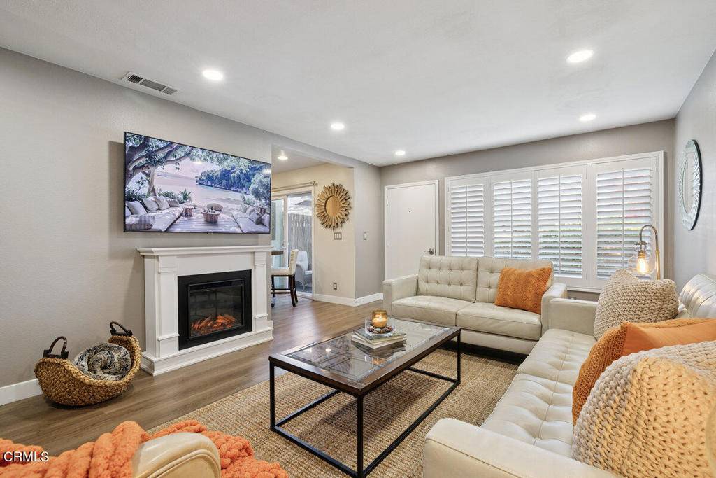 Newbury Park, CA 91320,1302 Alessandro DR