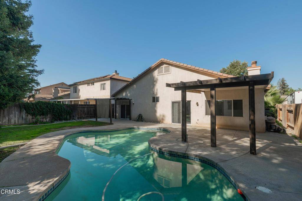 Bakersfield, CA 93312,8611 Harbor Club DR