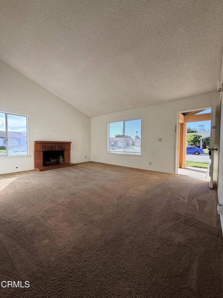 Oxnard, CA 93035,1464 Ebb CT