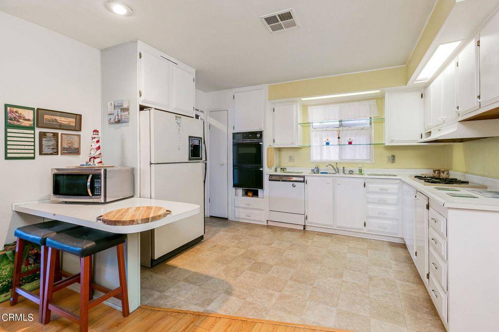 Ojai, CA 93023,1273 S Rice RD #100