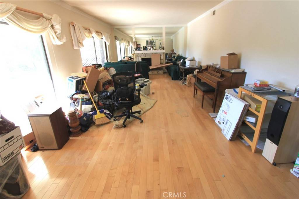 Calabasas, CA 91302,24772 Hermosilla CT