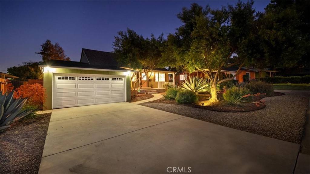 Baldwin Hills, CA 90008,3810 S Ridgeley DR