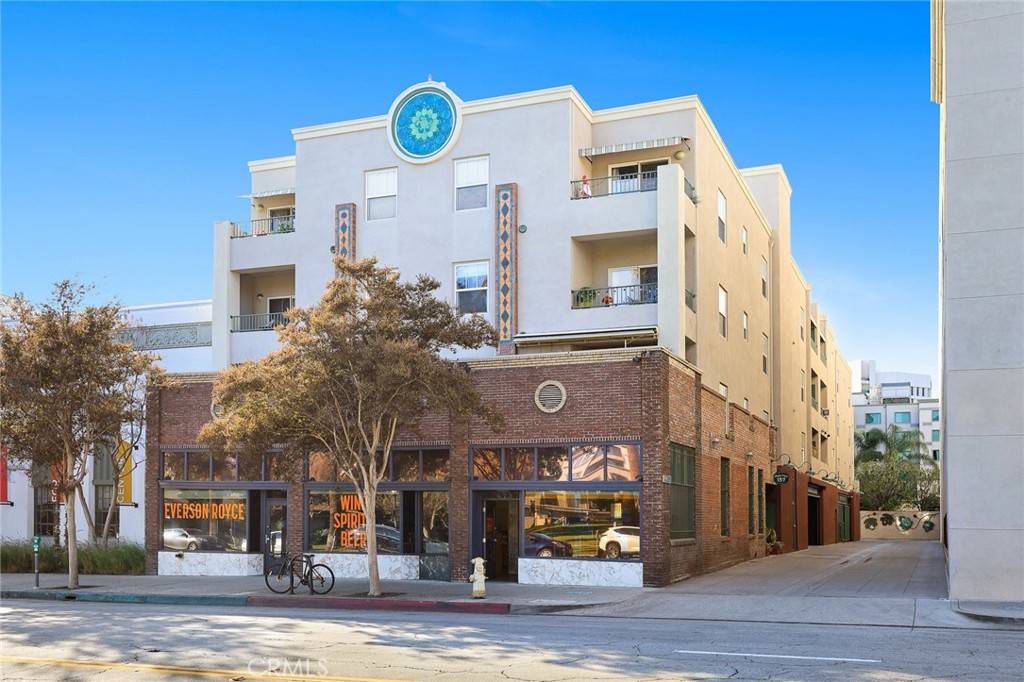 Pasadena, CA 91103,155 N Raymond AVE