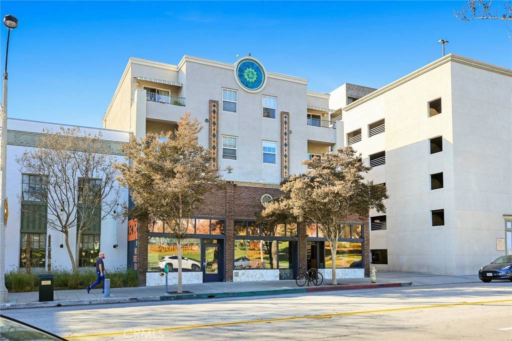Pasadena, CA 91103,155 N Raymond AVE