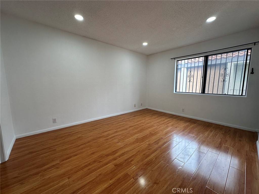 Alhambra, CA 91803,1716 S 6th ST #5