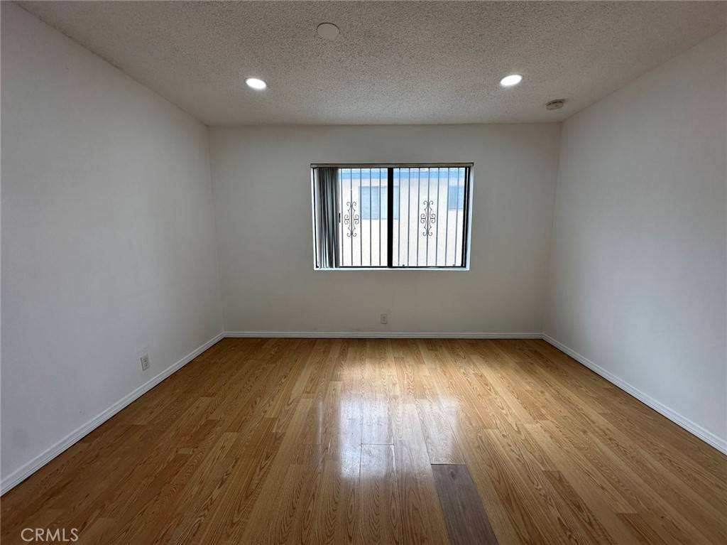 Alhambra, CA 91803,1716 S 6th ST #5