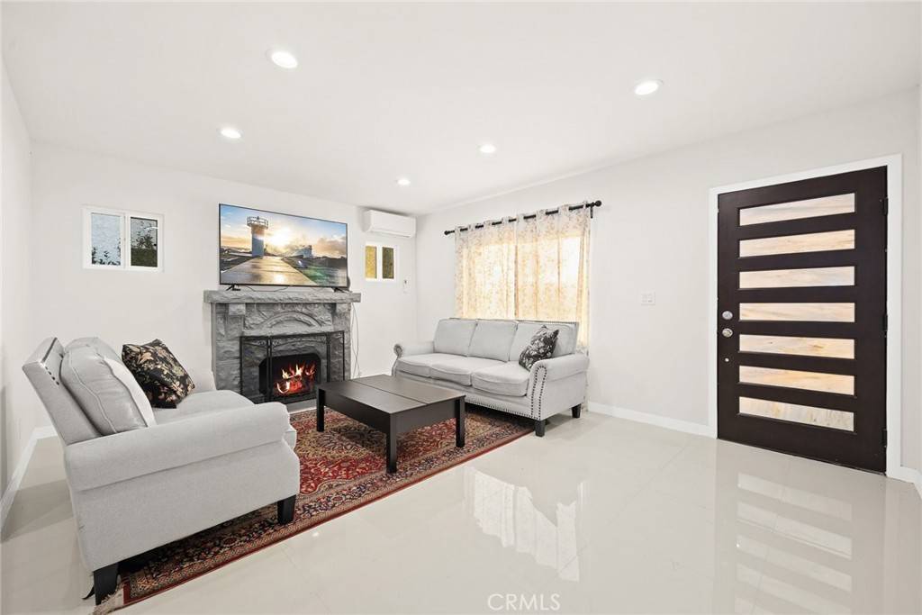 Alhambra, CA 91803,1824 S 8th ST