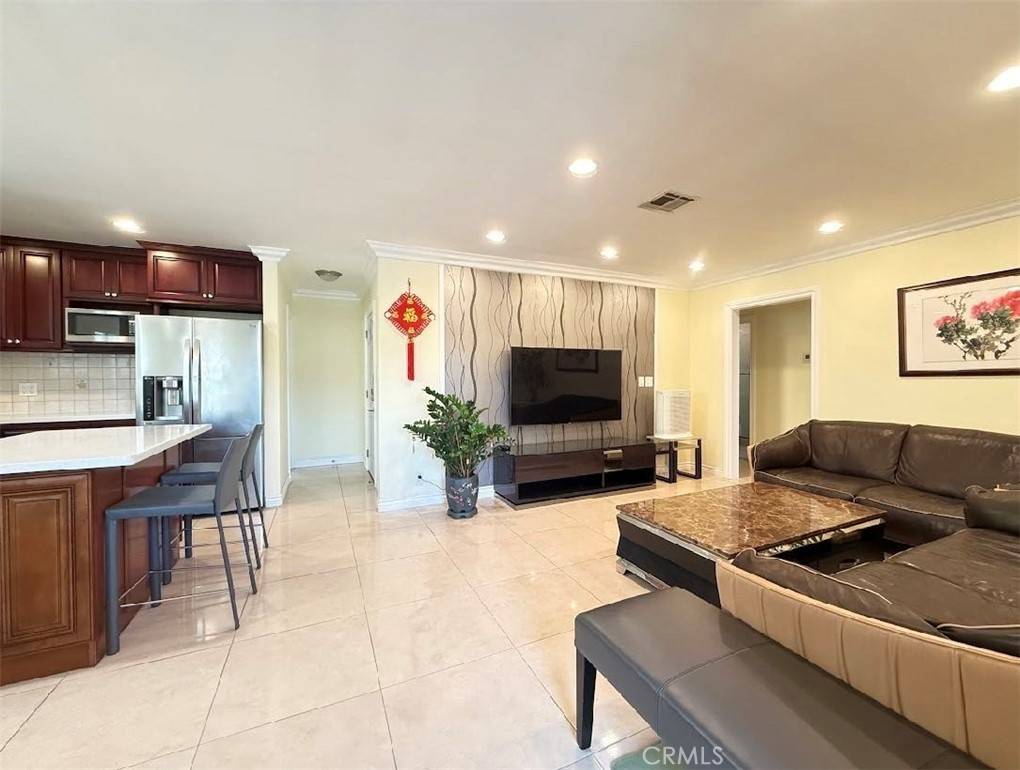 Temple City, CA 91780,9034 Hermosa Dr