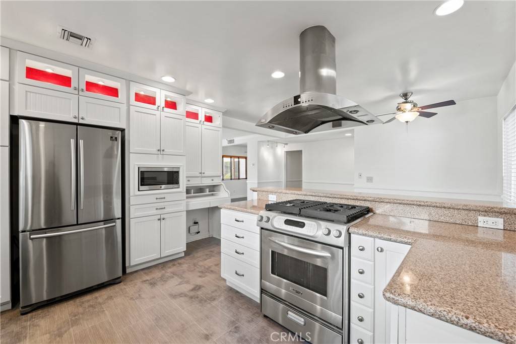Porter Ranch, CA 91326,10500 Yolanda AVE