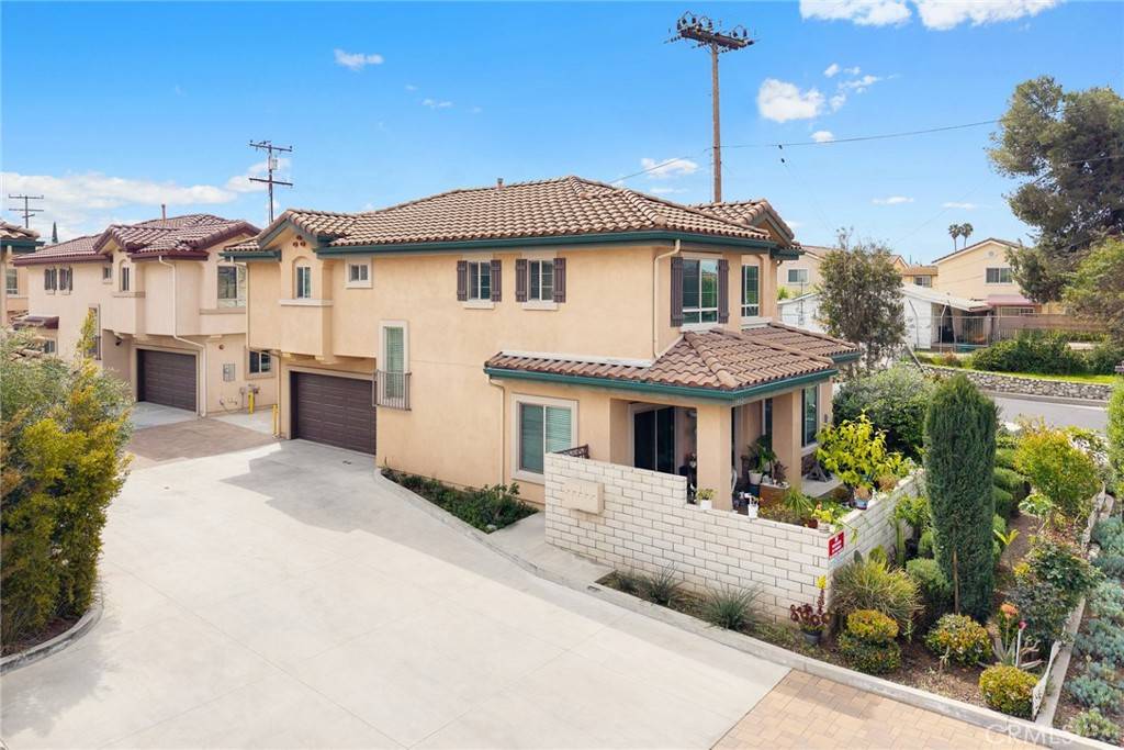 El Monte, CA 91732,5402 Peck RD