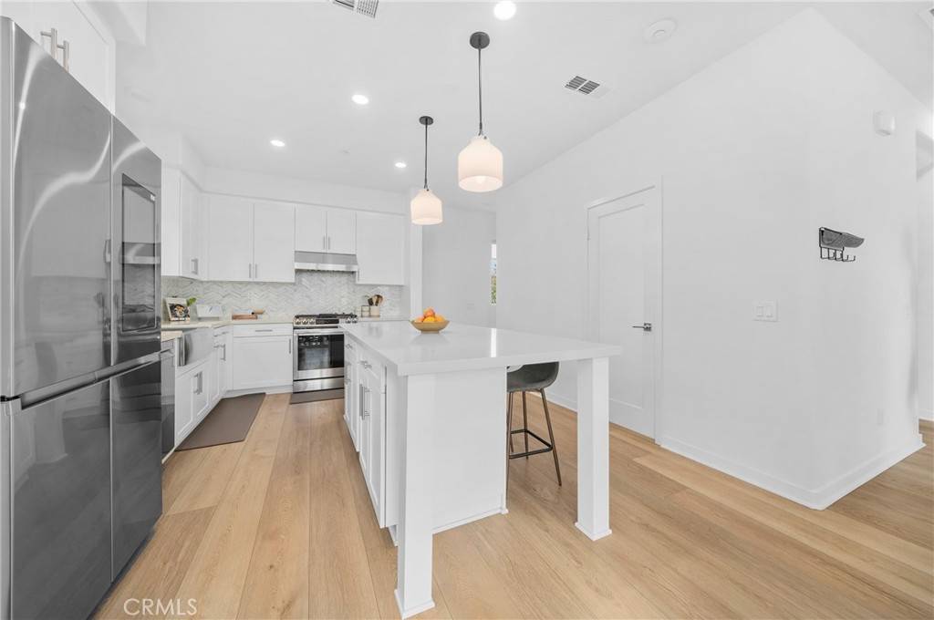 Rosemead, CA 91770,8464 Lumen ST #19