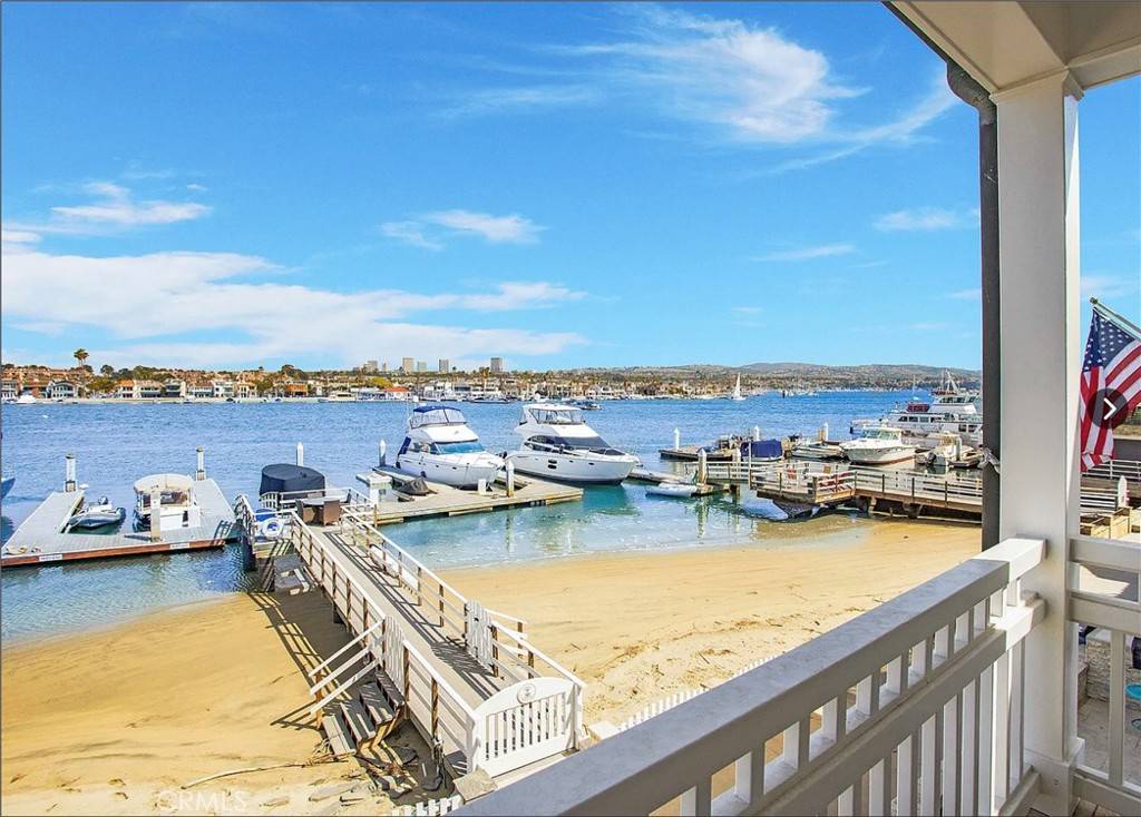 Newport Beach, CA 92661,421 E Edgewater AVE