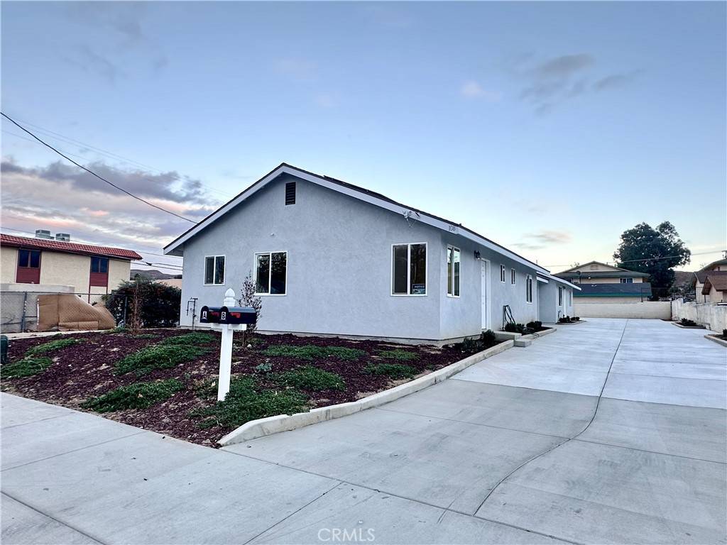Lake Elsinore, CA 92530,108 S Lindsay ST