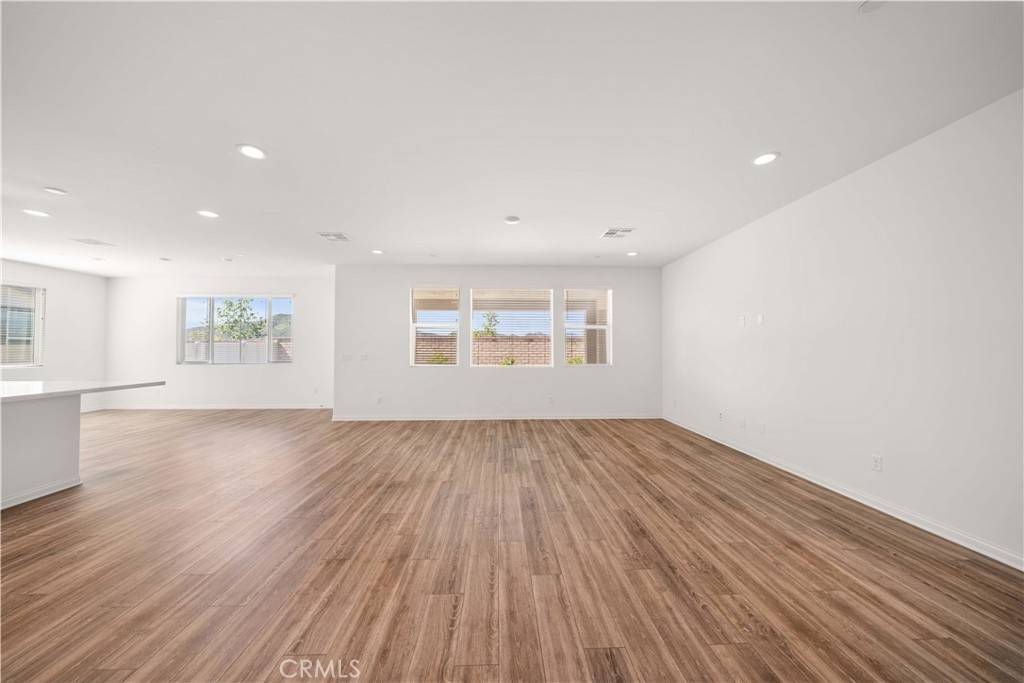 Menifee, CA 92584,29391 Santa Ynez Cir