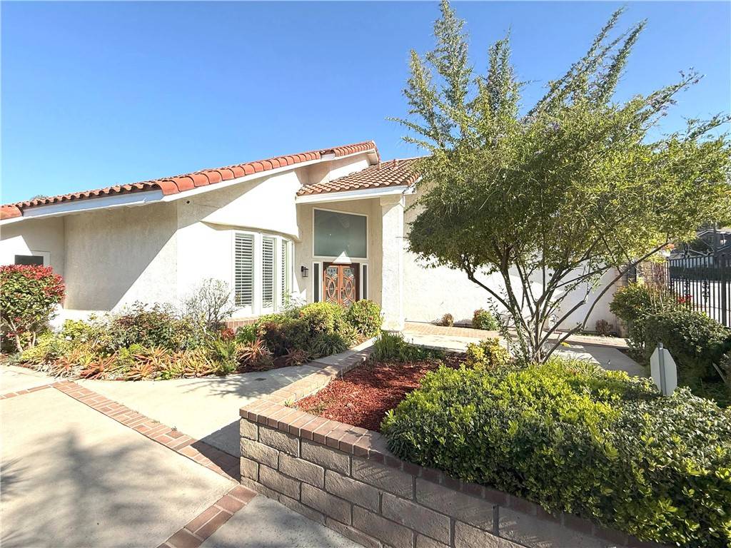 Walnut, CA 91789,953 N Hunters Hill DR