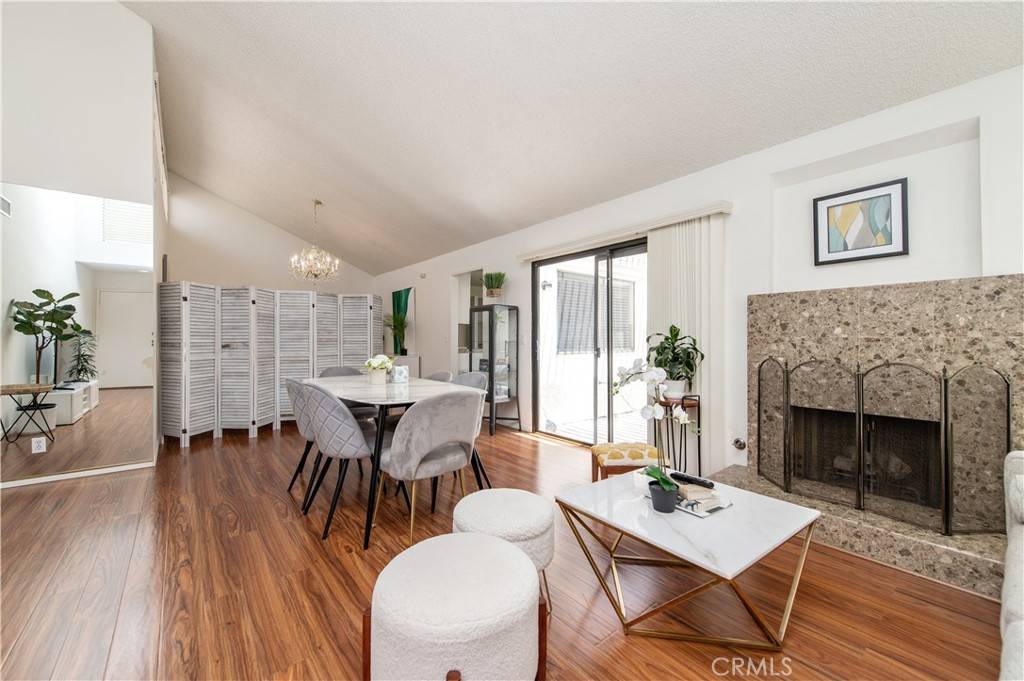 Irvine, CA 92612,9 Morena #28